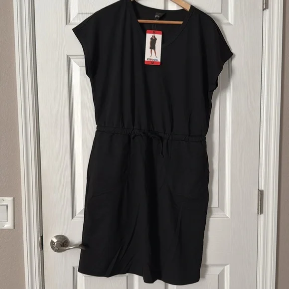 32 Degree COOL Dress - Picture 3 of 4